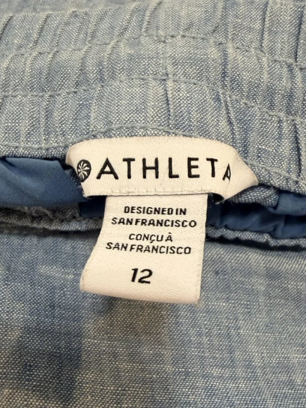 Athleta Linen Shorts Blue Chambray Size 12 EUC - Picture 7 of 7